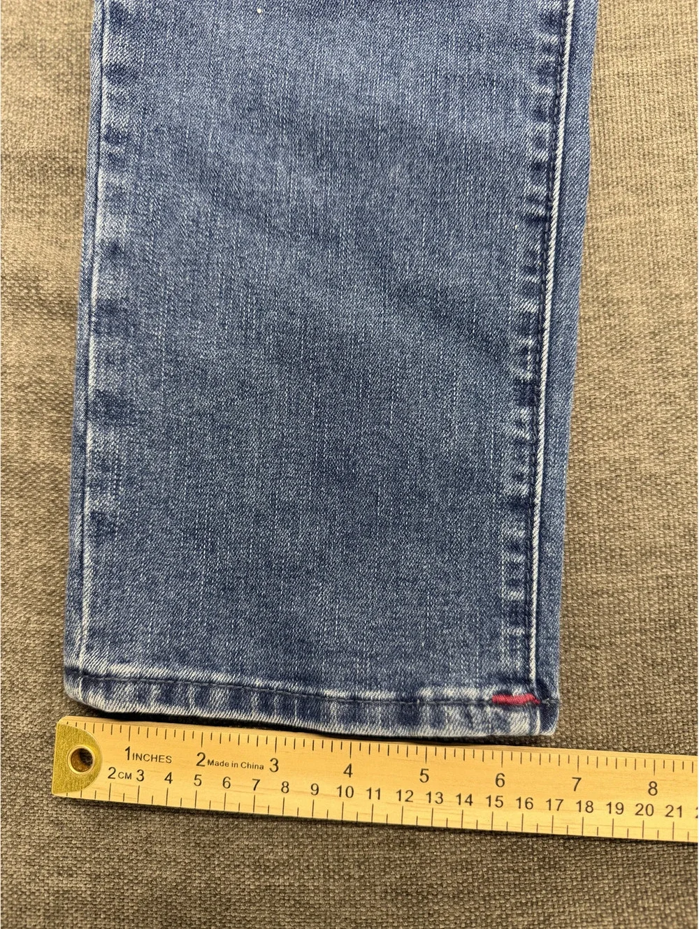 True Religion ROCCO Relaxed Skinny Jeans Size 34